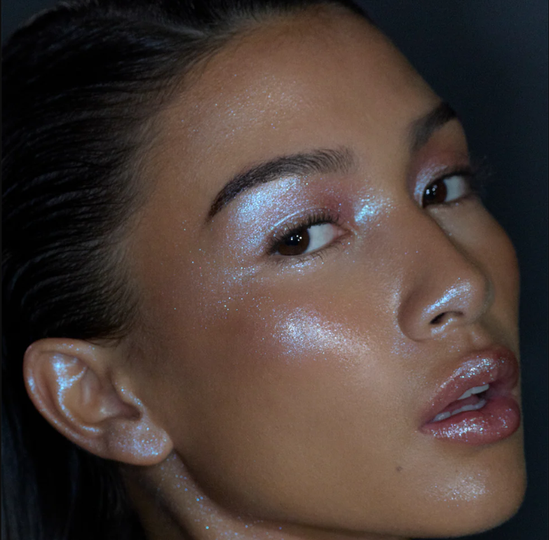 R.E.M Glow Stick Highlighter