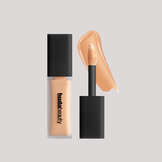 Huda Beauty - Faux Filler Concealer